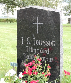 Inventering av gravvård 83 (.pdf)
